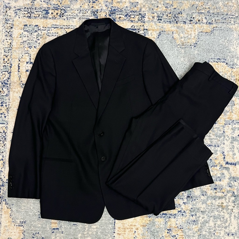 Designer Armani black Dress/Formal Suit 100% Wool Tailoring wedding attire